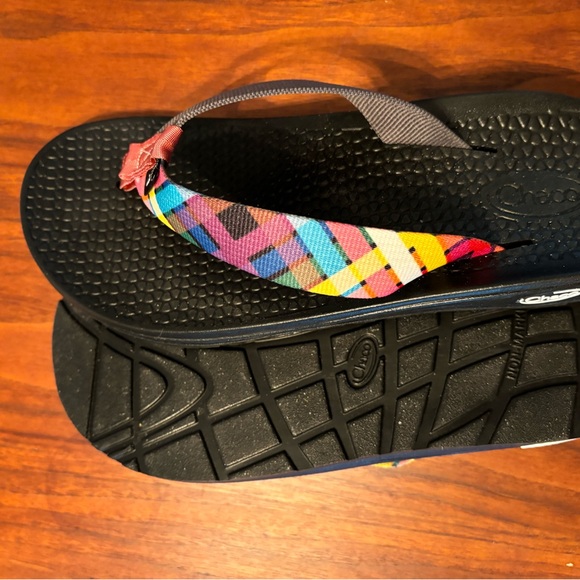 Chacos Custom Flip Flops. Never worn! - Picture 5 of 5